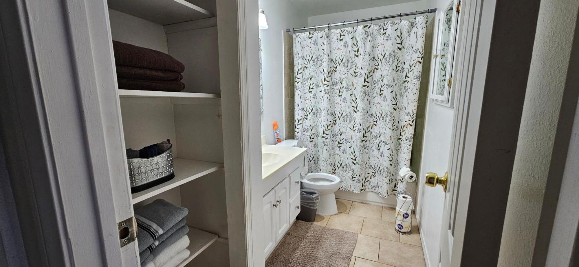 Ranch Sleeps 16ppl Holiday home